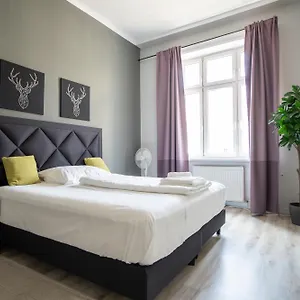 Brand New Renovated Near Augarten Apartamento